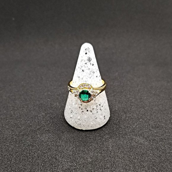 Gold Emerald Ring Size 10 Ring Bomb Party - Picture 1 of 3